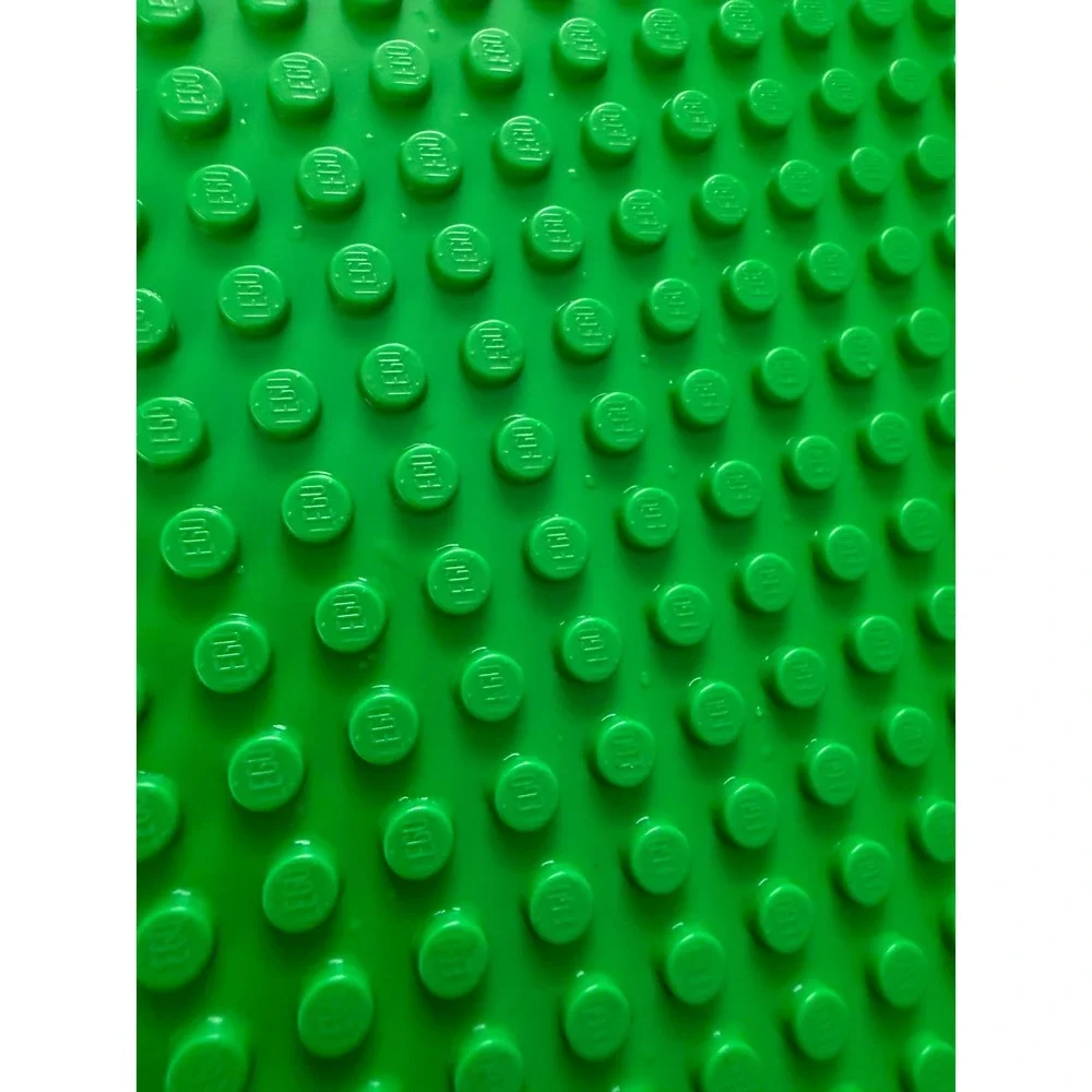 LEGO Baseplate Bundle 5 pcs LOT Grey Tan 10x10 and 15x15 Building Plate Bars